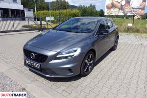 Volvo V40 2018 2.0 152 KM