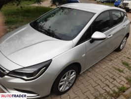 Opel Astra 2019 1.4 125 KM