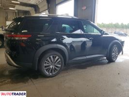 Nissan Pathfinder 2022 3