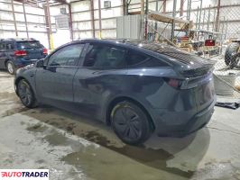 Tesla Model Y 2026