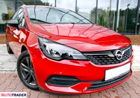 Opel Astra 2020 1.3 145 KM