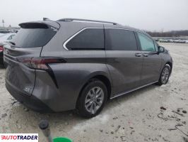 Toyota Sienna 2024 2