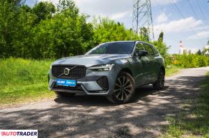 Volvo XC60 2022 2.0 194 KM