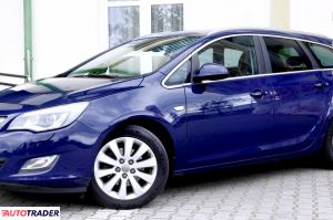 Opel Astra - zobacz ofertę