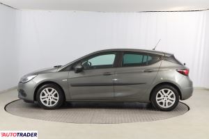 Opel Astra 2020 1.2 143 KM