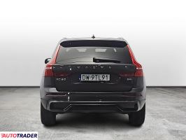 Volvo XC60 2022 2.0 197 KM