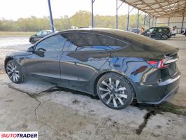 Tesla Model 3 2025