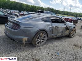 Ford Mustang 2022 5