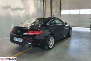 Mercedes C-klasa 2017 2.0 184 KM Mercedes C-klasa 2017 2.0 184 KM