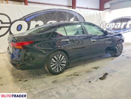 Nissan Altima 2025 2