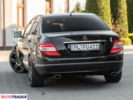 Mercedes C-klasa 2011 3.0 231 KM