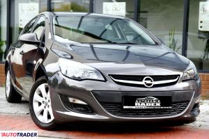 Opel Astra 2015 1.4 120 KM