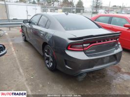 Dodge Charger 2019 5