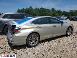 Lexus ES 2019 3