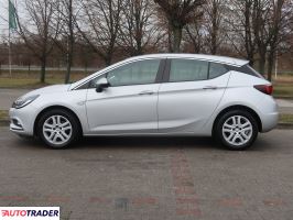 Opel Astra 2019 1.4 123 KM