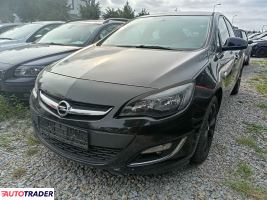 Opel Astra 2013 1.4 100 KM