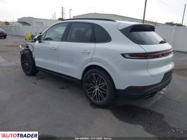 Porsche Cayenne 2024 3