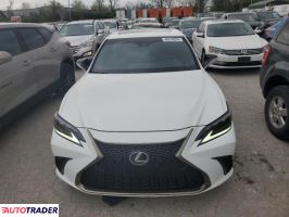 Lexus ES 2019 3