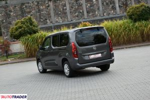 Opel Combo 2021 1.5 102 KM Opel Combo 2021 1.5 102 KM