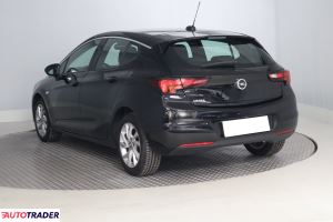 Opel Astra 2021 1.2 143 KM