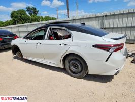 Toyota Camry 2022 3
