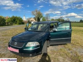 Volkswagen Passat 2000 2.5 150 KM