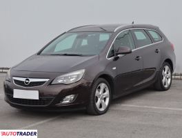 Opel Astra 2012 1.4 118 KM