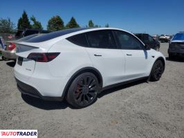 Tesla Model Y 2022