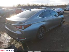 Lexus ES 2021