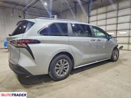 Toyota Sienna 2025 2