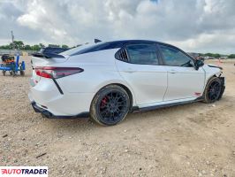 Toyota Camry 2022 3
