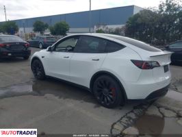 Tesla Model Y 2022