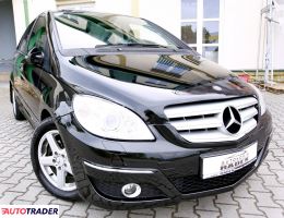 Mercedes B-klasa 2009 2.0 109 KM