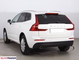 Volvo XC60 2021 2.0 194 KM