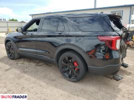 Ford Explorer 2022 3