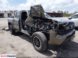 Toyota Tacoma - zobacz ofertę