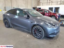 Tesla Model Y 2022