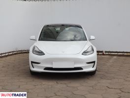Tesla Model 3 2019 301 KM