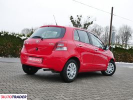 Toyota Yaris 2010 1.3 99 KM