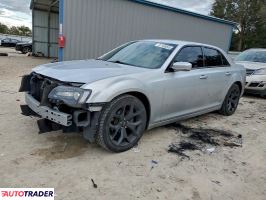 Chrysler 300C 2021 3