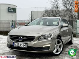 Volvo V60 2015 2.0 150 KM