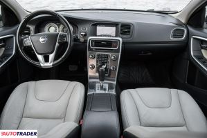Volvo V60 2012 1.6 180 KM