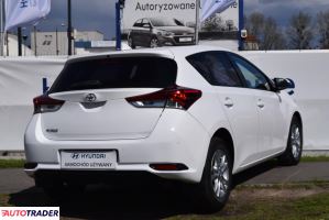 Toyota Auris 2016 1.3 99 KM Toyota Auris 2016 1.3 99 KM