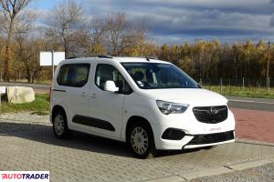 Opel Combo 2020 1.5 130 KM