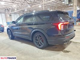 Ford Explorer 2025 3