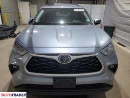 Toyota Highlander 2020 3