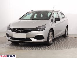 Opel Astra 2021 1.3 143 KM