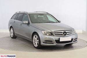 Mercedes C-klasa 2012 1.6 154 KM