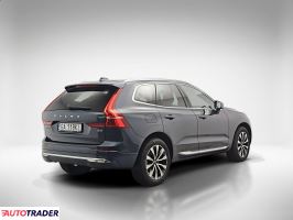 Volvo XC60 2023 2.0 197 KM