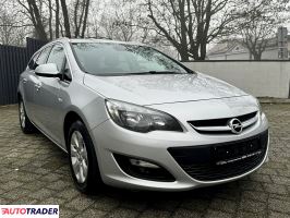 Opel Astra 2015 1.4 120 KM